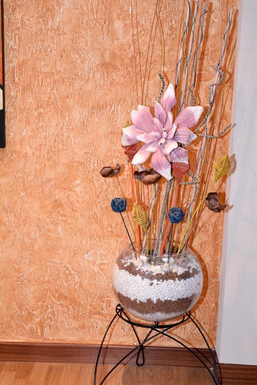 Hostal Gastrobar Carmelo Villarejo de Salvanés エクステリア 写真