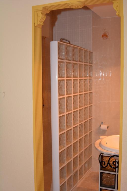 Hostal Gastrobar Carmelo Villarejo de Salvanés エクステリア 写真